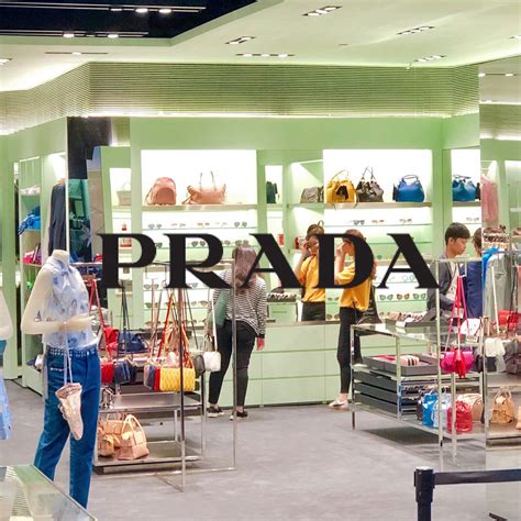 shop online Prada outlet